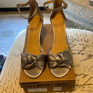 New in box Anthropologie knot front heeled sandals silver gray size 39